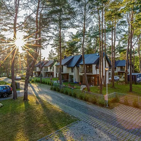 Prestigious House Park By Renters * Rozewie