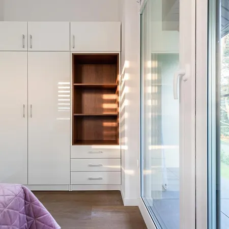 Prestigious House Park By Renters *