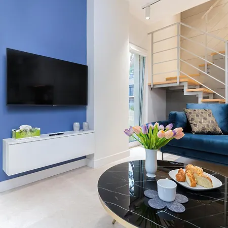 Prestigious House Park By Renters Rozewie